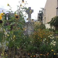 La Croix du Montcel sur la route de la cité des artistes.