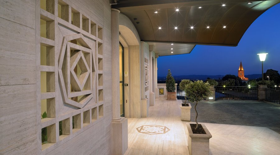 Hotel entrance with view in the night
