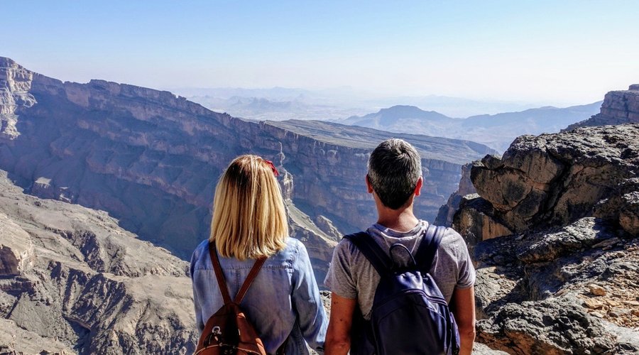 Oman: Gran Canyon d'Arabia.. uno strapiombo da oltre mille metri da togliere il fiato. Welcome to Oman la terra da mille e una notte!