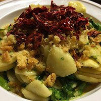 orecchiette cime rapa peperoni cruschi mollica croccante