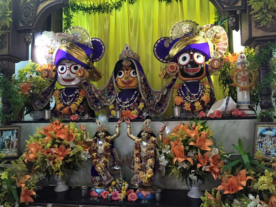 Foto de Festival Hare Krishna Na Avenisa Paulista São Paulo Brasil  Celebrando A Cultura Indiana Com Danças E Música e mais fotos de stock de  Adulto - iStock