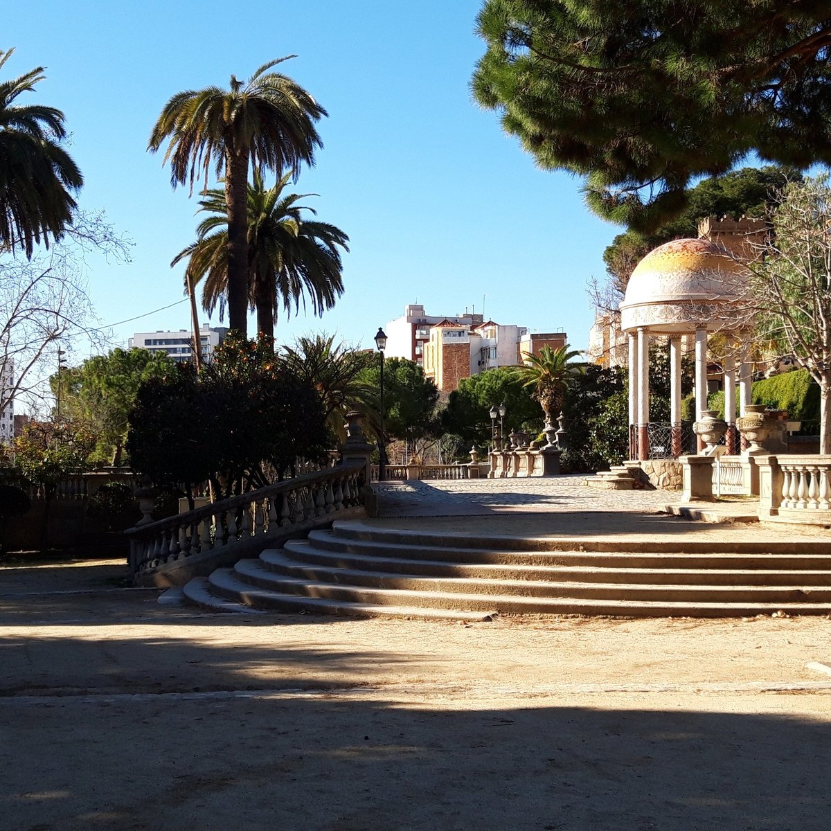 Parc de Can Buxeres, parque familiar en L'Hospitalet de Llobregat
