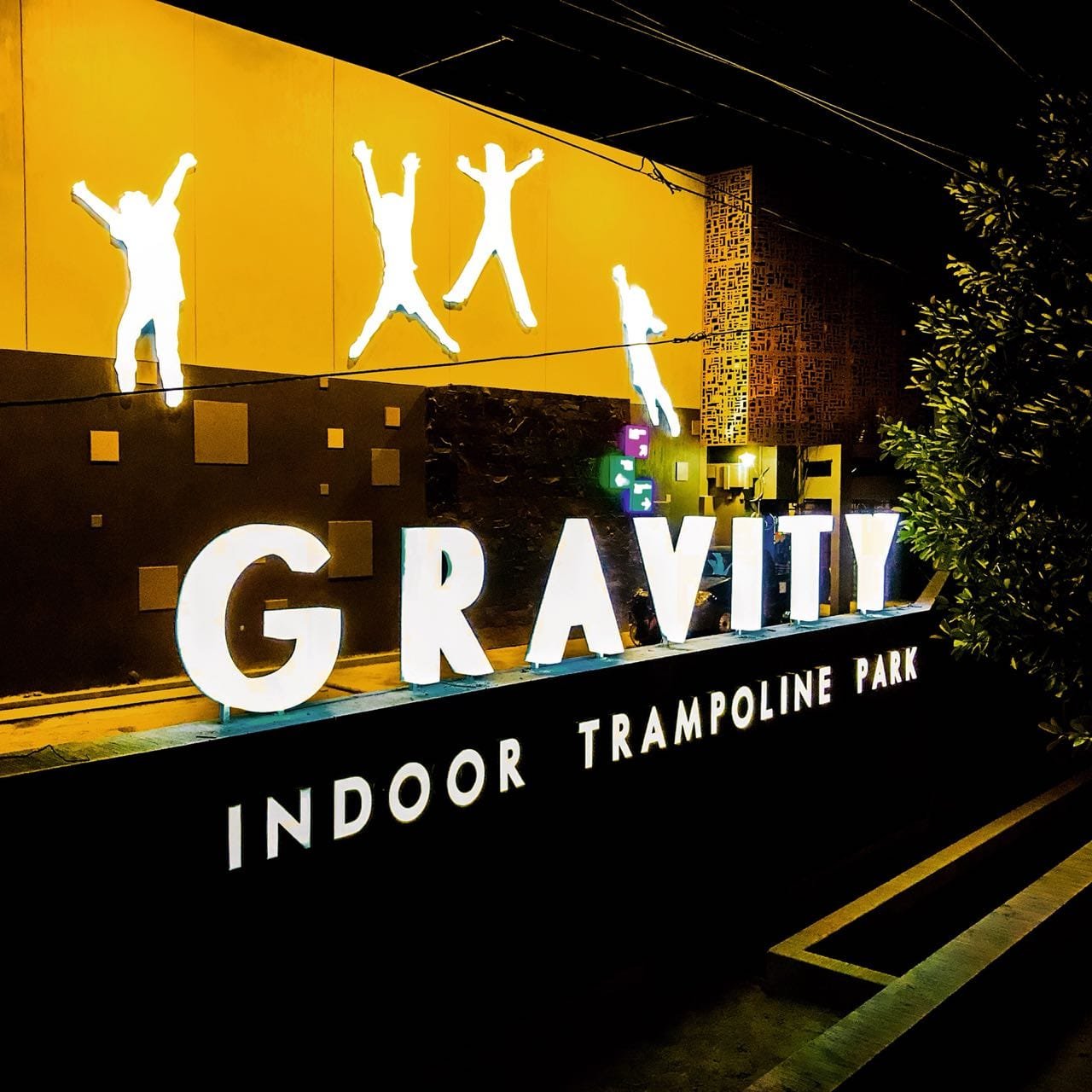 Gravity indoor 2024 trampoline park