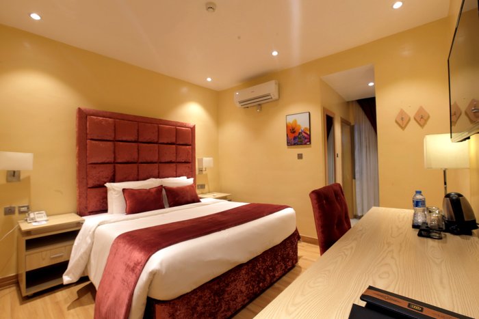 BON Hotel Elvis Rooms: Pictures & Reviews - Tripadvisor