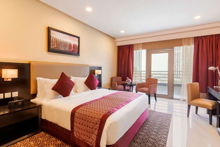 RAMADA HOTEL & SUITES BY WYNDHAM AMWAJ ISLANDS MANAMA $68 ($̶9̶9̶ ...