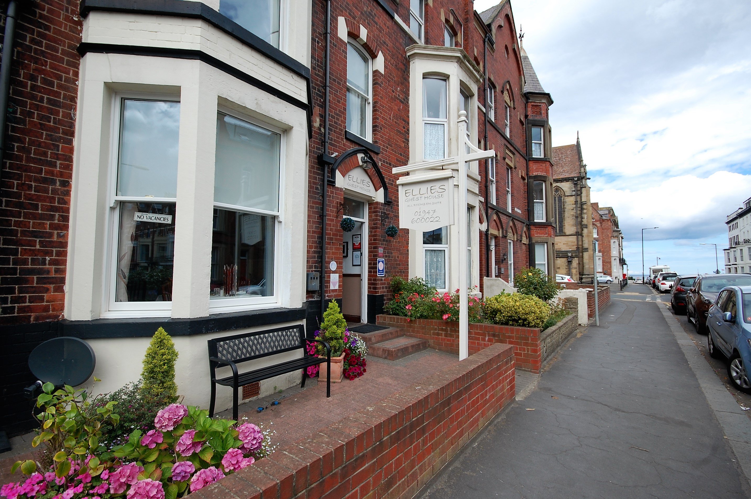 RIVIERA GUEST HOUSE - Updated 2024 Reviews (Whitby)