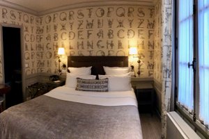 Room & Suite