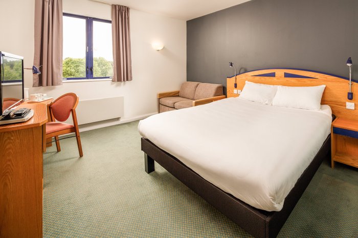 IBIS CHESTERFIELD NORTH - BARLBOROUGH - Hotel Reviews, Photos, Rate ...