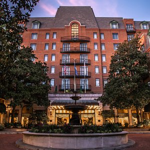 The Charleston Place, hotel in Charleston