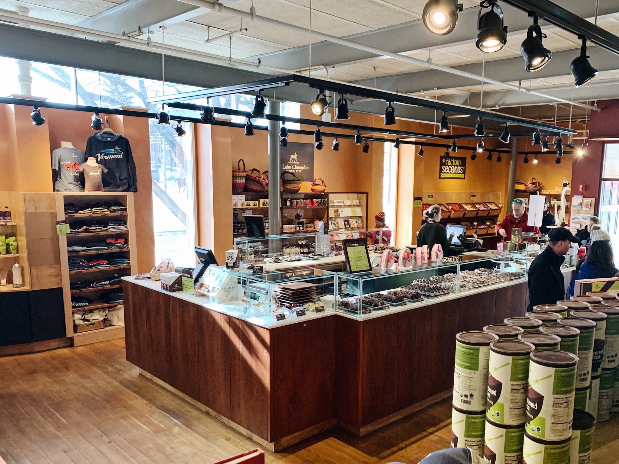 LAKE CHAMPLAIN CHOCOLATES Burlington Restaurant Reviews Photos Phone Number Tripadvisor