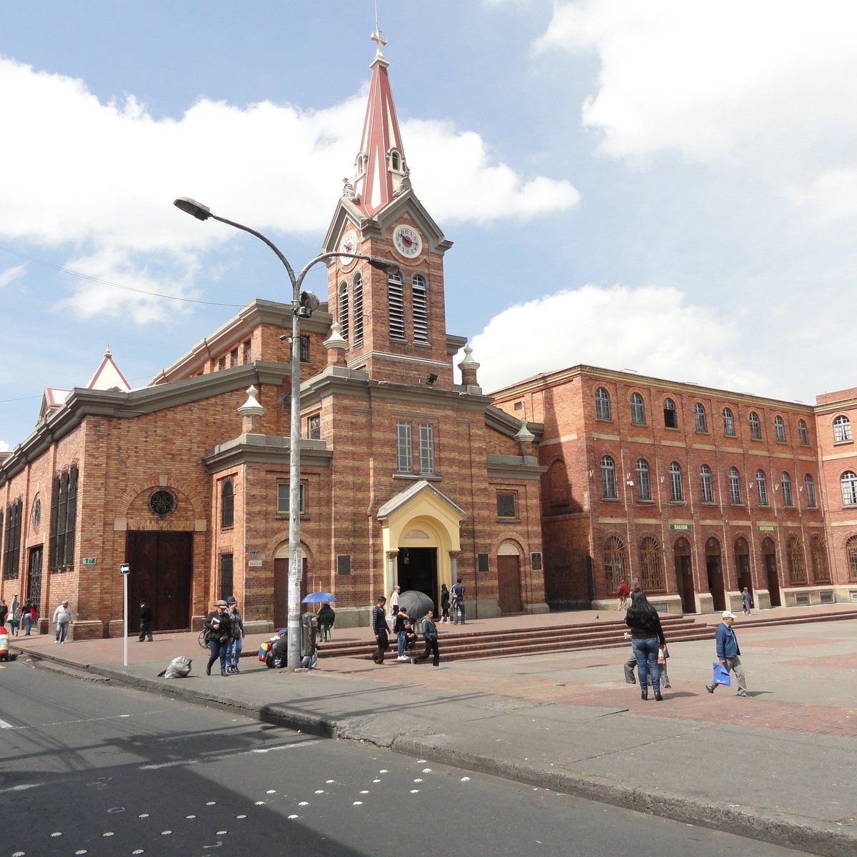 Santuario del Divino Nino, Bogota