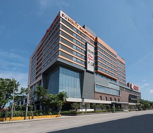 Summit Galleria Cebu in Cebu Island, image may contain: Office Building, City, Urban, Condo