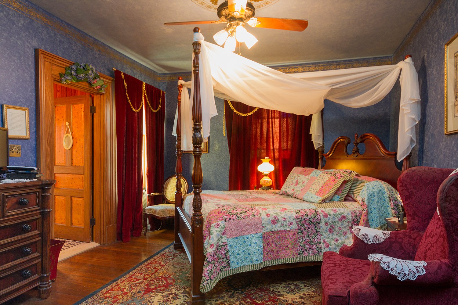 Montgomery Mansion Bed & Breakfast Rooms: Pictures & Reviews - Tripadvisor