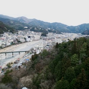 部屋からの眺め。下呂の温泉街を見渡すことができます。