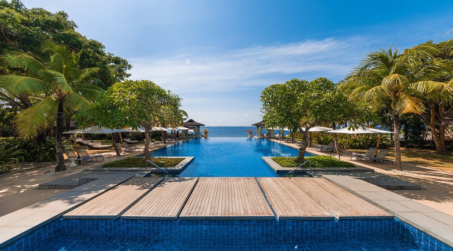 Infinity Pool