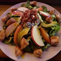 MANGO TANGO SALAD WITH CHICKEN BREAST