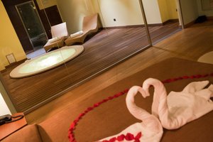 Room & Suite
