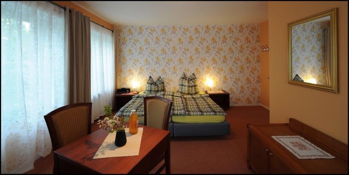 DAS HAUS AM TEICH Krakow am See Specialty Hotel Prices & Reviews