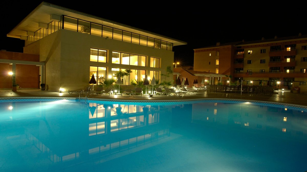 Leo Punta Umbria Pool: Pictures & Reviews - Tripadvisor