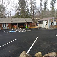 Goebels Country Store & BBQ