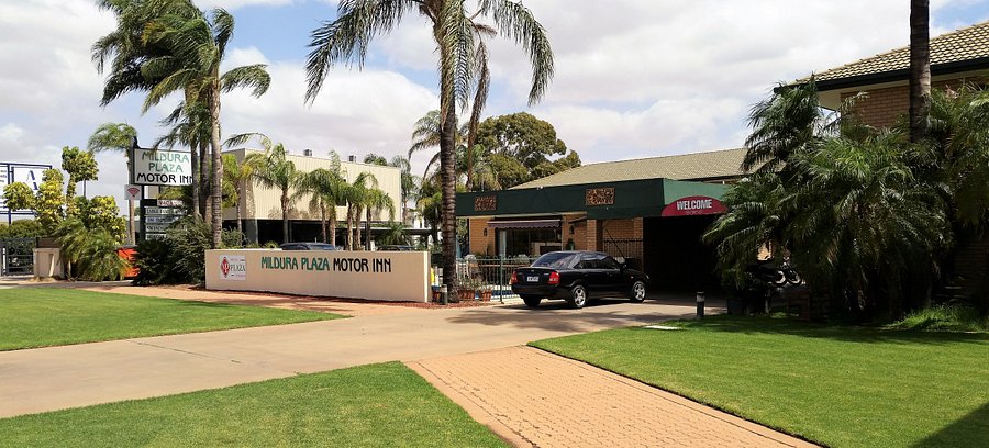 Mildura Plaza Motor Inn Entrance