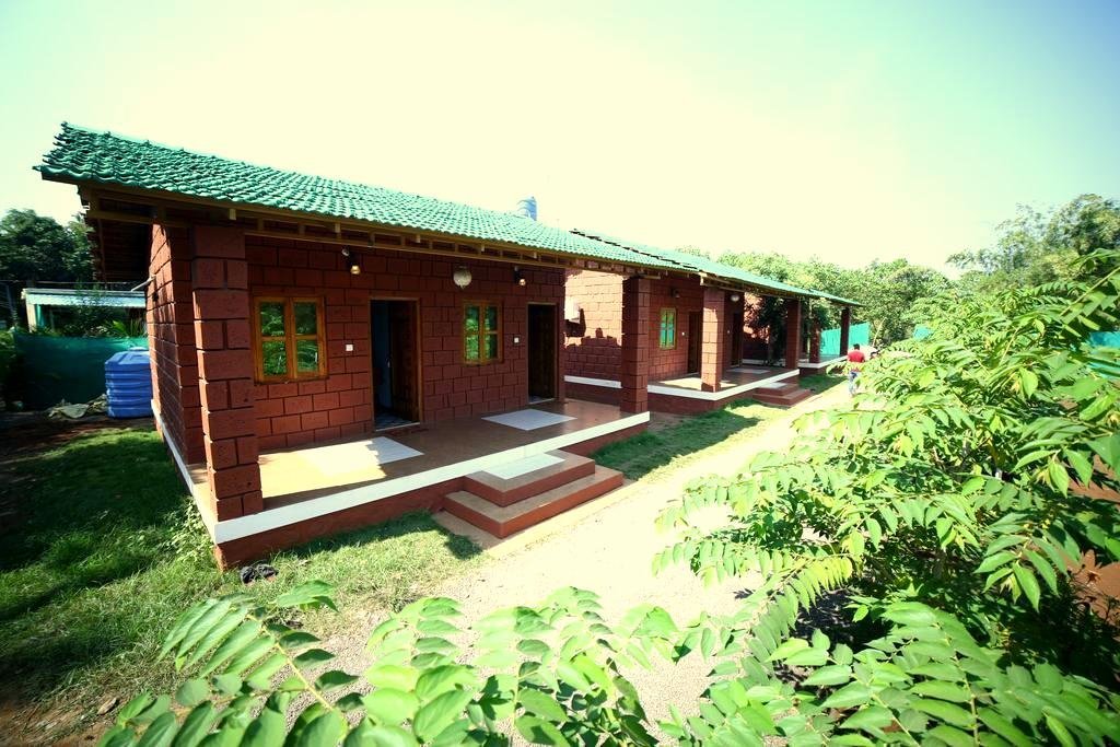 HRISHIVAN VILLAS NAGAON (Maharashtra) - Lodge Reviews, Photos, Rate ...