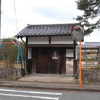 豊岡藩庁門