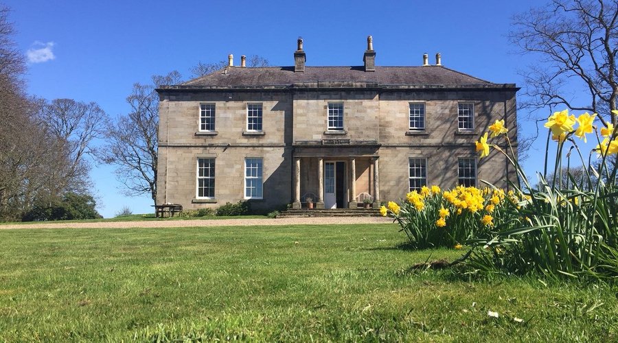 Budle Hall, Spring