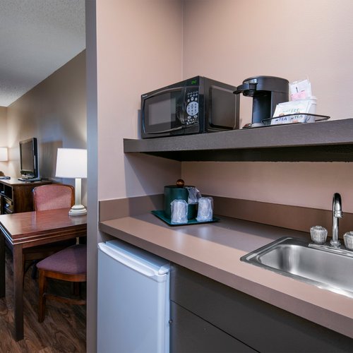 GUEST HOUSE INN & SUITES EDSON: LOW RATES, SAVE ON YOUR STAY
