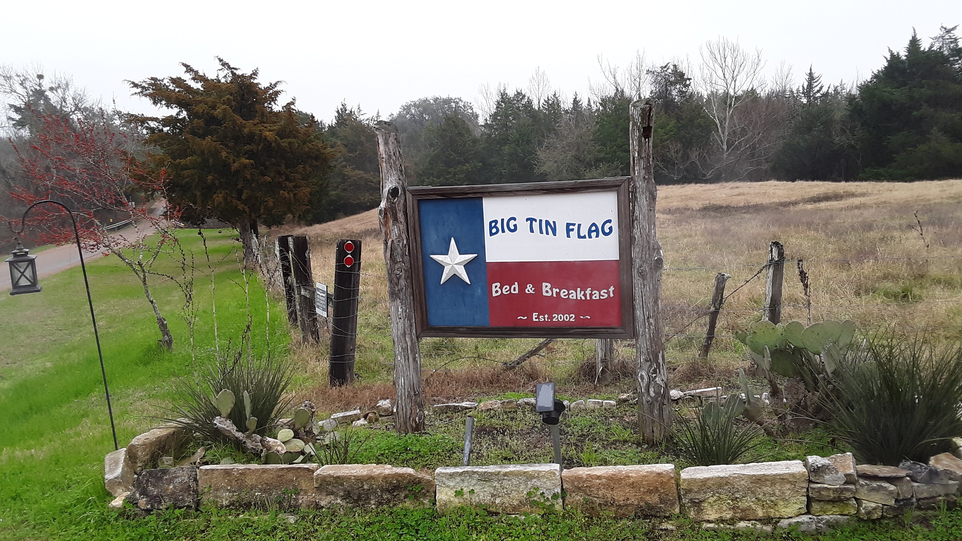 Big tin flag on sale bed and breakfast