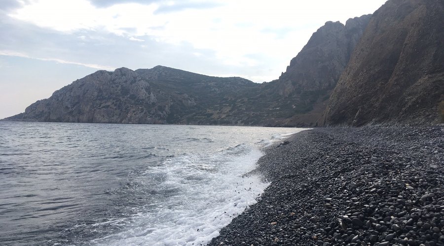 Μαυρα Βόλια
