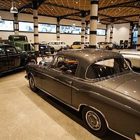 Museo Mercedes-Benz Aguinaga Barakaldo