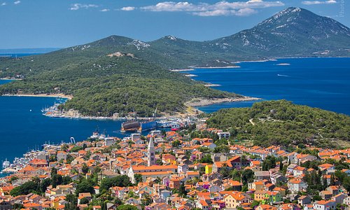 Mild climate, rich biodiversity, pleasant atmosphere and 250 cultural and entertainment events – these are just some of the epithets that helped position the Lošinj Archipelago on the world market as the Island of Vitality.