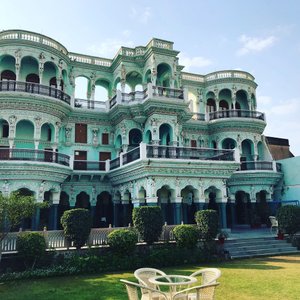 Malji Ka Kamra in Churu, image may contain: Villa, Housing, House, Chair
