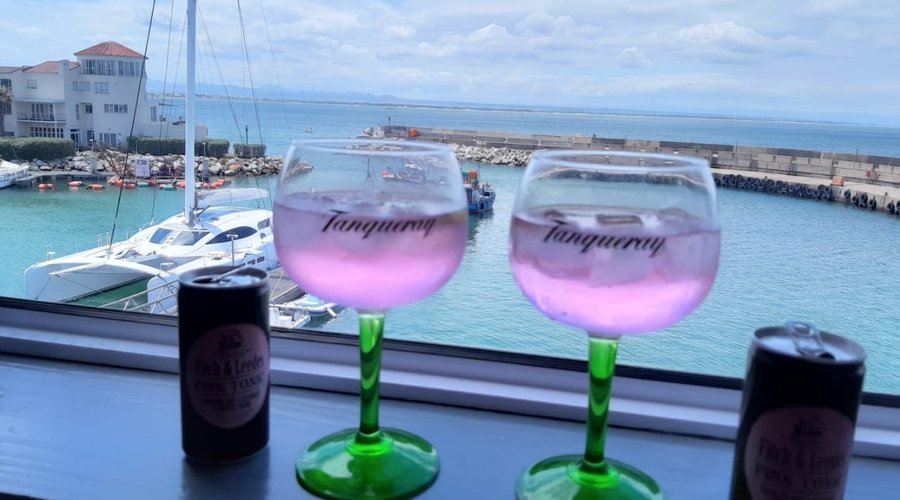 Relax with a Gin & Tonic