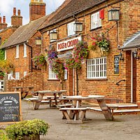 A traditional, British pub set in the heart of rural Bedfordshire. You're sure of a warm welcome whether you are a local or visiting the area. We look forward to seeing you at the Rose and Crown