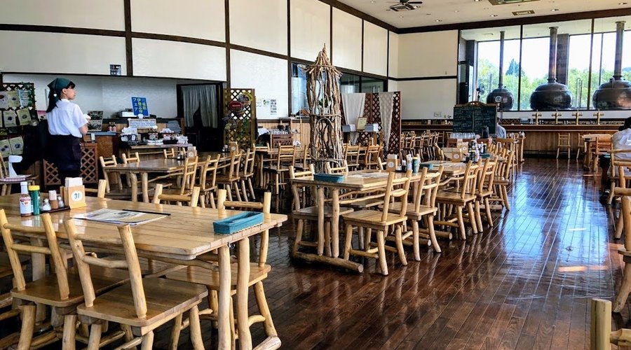 広い店内