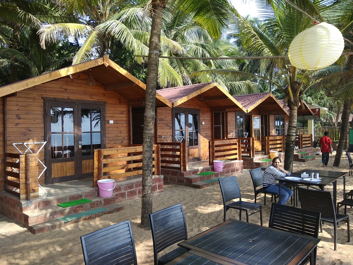 Coastal Galaxy Wooden Homes Devbag，位於馬爾萬的飯店