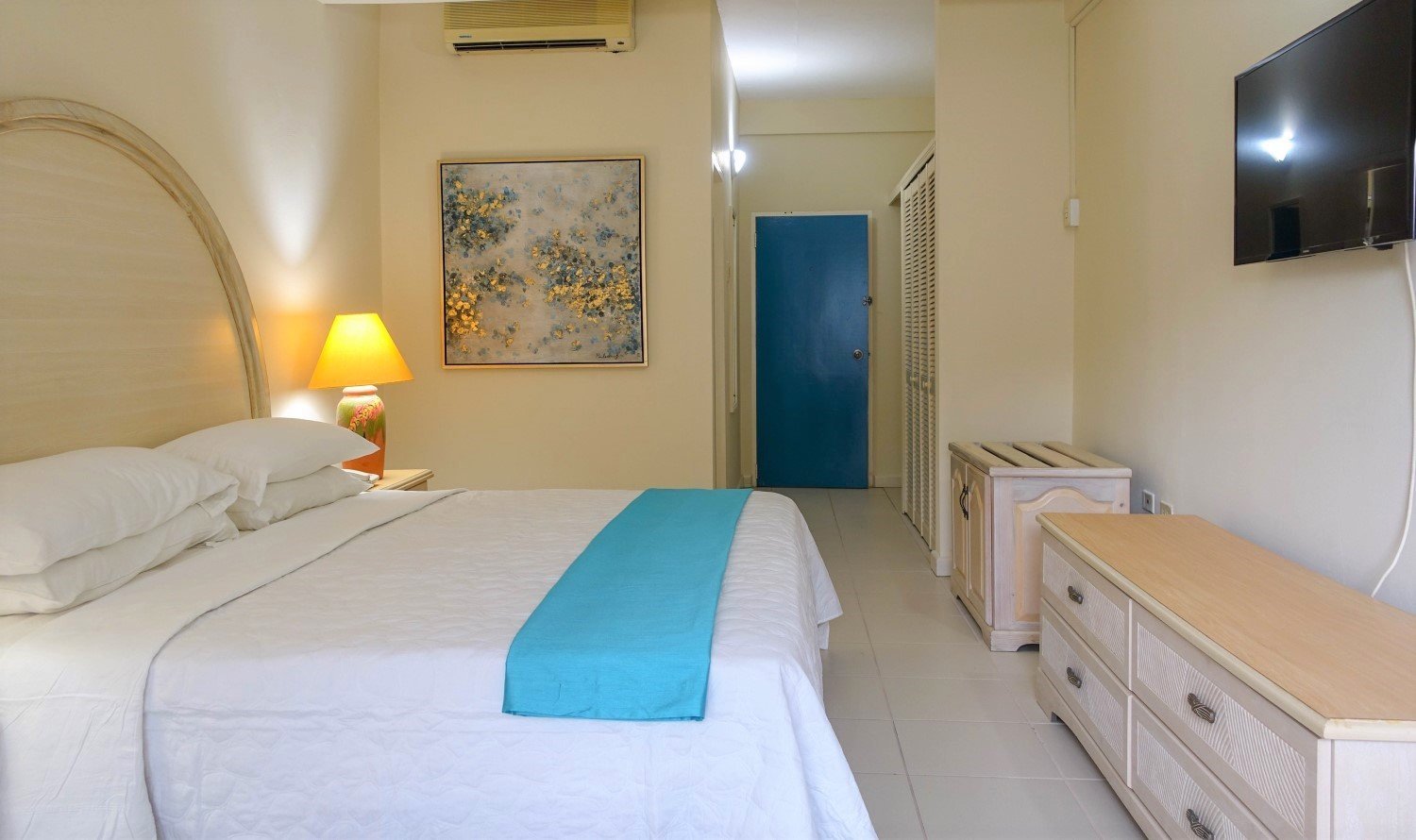 Chaconia Home Away From Home by null