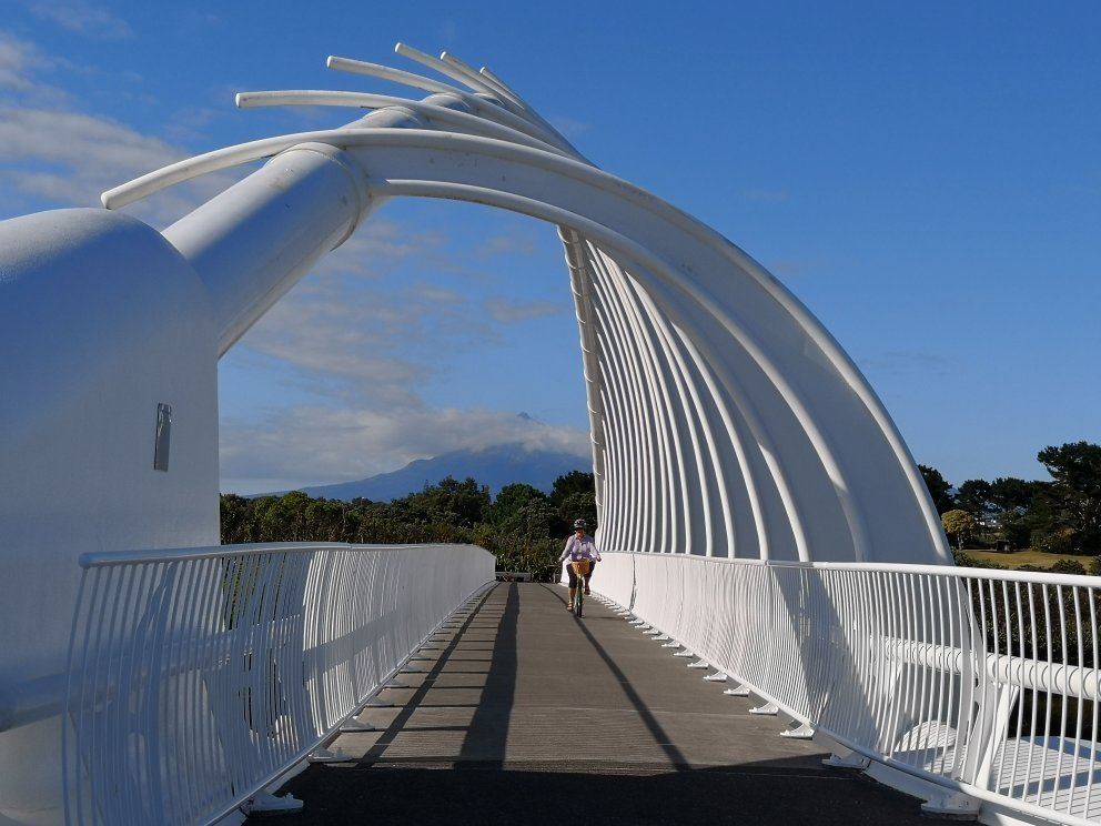 Te Rewa Rewa Bridge (New Plymouth) - All You Need to Know BEFORE You Go