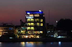 Baan Wanglang Riverside in Bangkok, image may contain: City, Hotel, Office Building, Urban