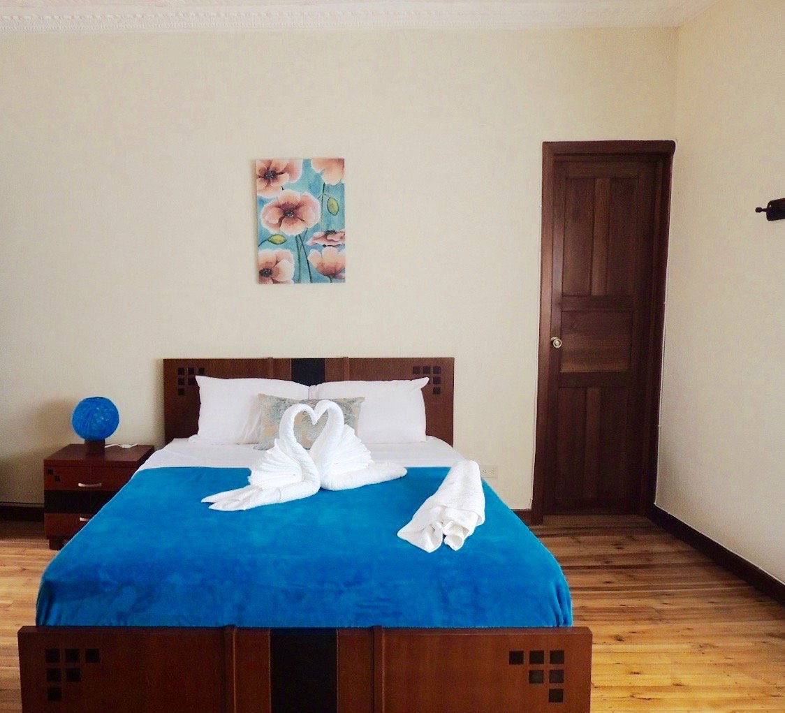 BLUE BIRD BED & BREAKFAST (Cuenca, Ecuador) - Foto's, Reviews En ...