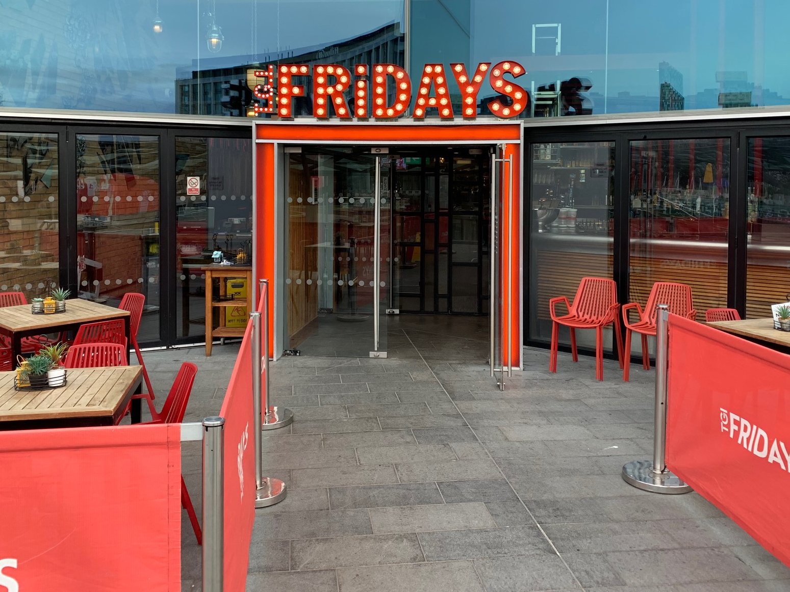 Tgi fridays outdoor dining new arrivals