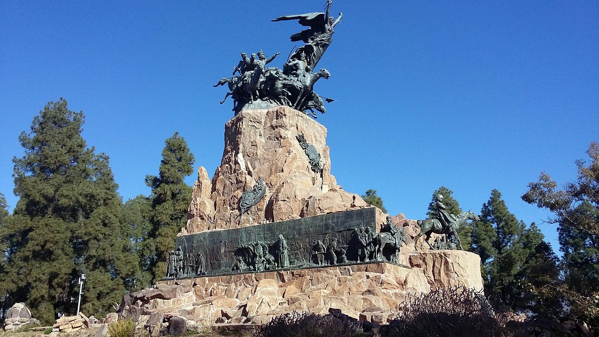 THE HILL OF GLORY (CERRO DE LA GLORIA) (Mendoza): Tutto quello che c'è da sapere