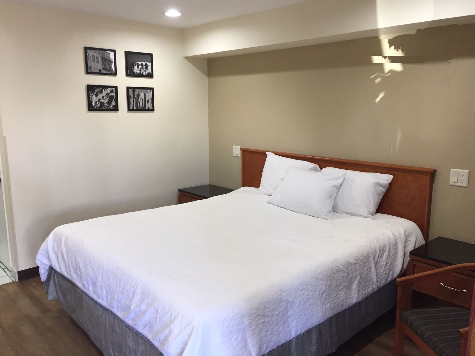 Simply Home Inn Suites Riverside Rooms Pictures Reviews Tripadvisor   King Bed Standard 