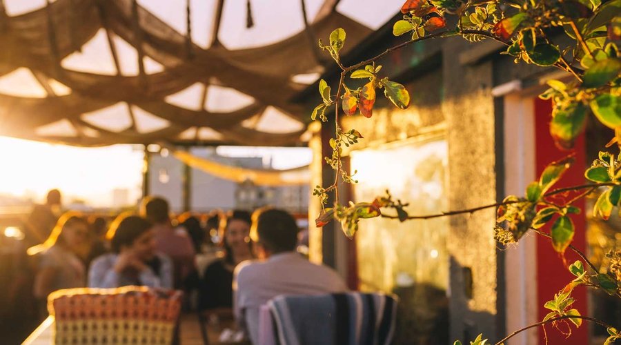 Atardecer en bar la virgen