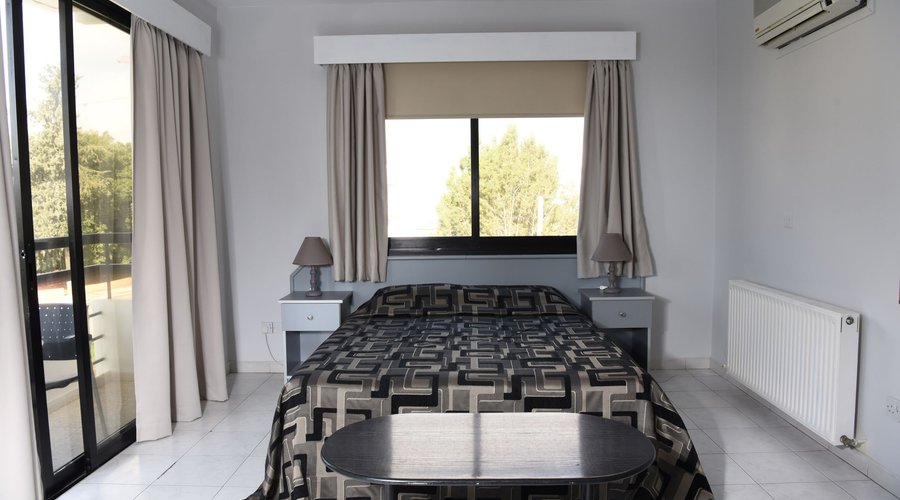 Studio Double Bed 2 Persons
