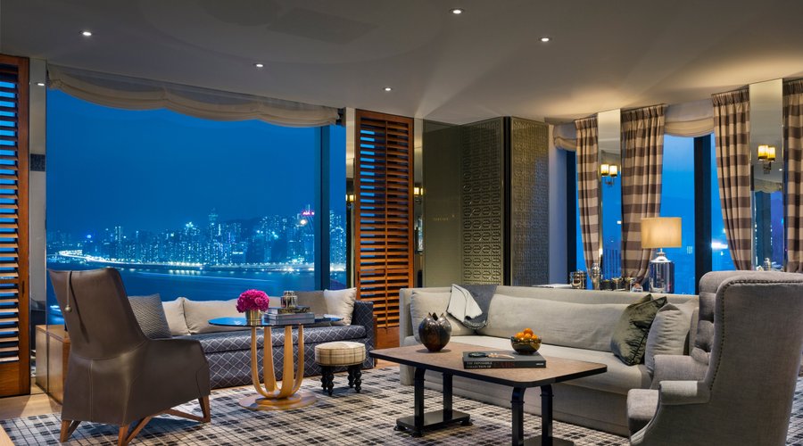 South East Corner Suite Living Room 