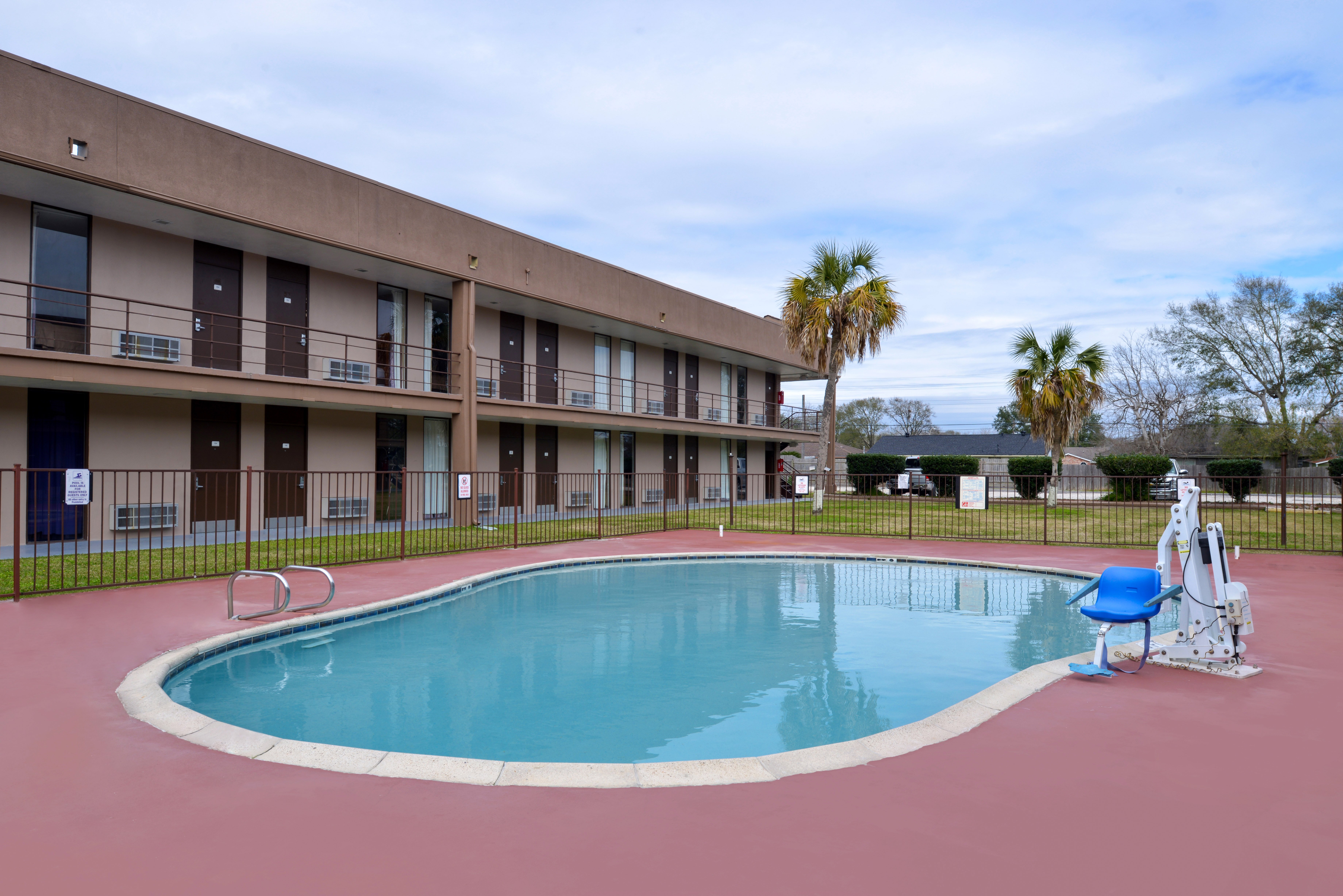 AIRPORT INN 67 8 0 Prices Hotel Reviews Nederland TX