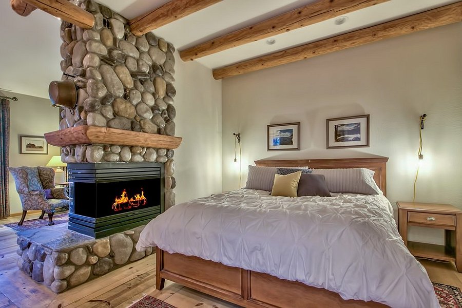 BLACK BEAR LODGE - Updated 2021 Prices, Reviews, and Photos (South Lake